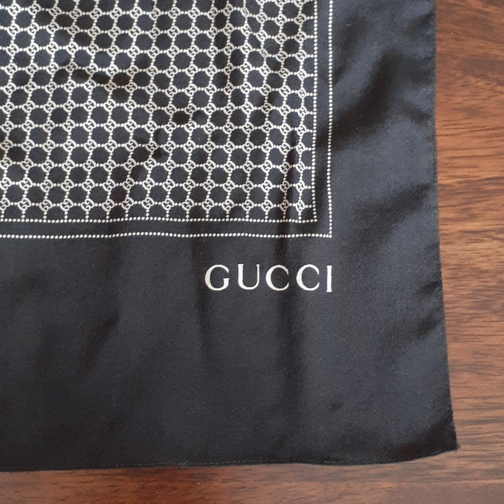 Gucci silk scarf